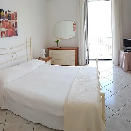 Maridea - Poseidonia Apartment Ponza